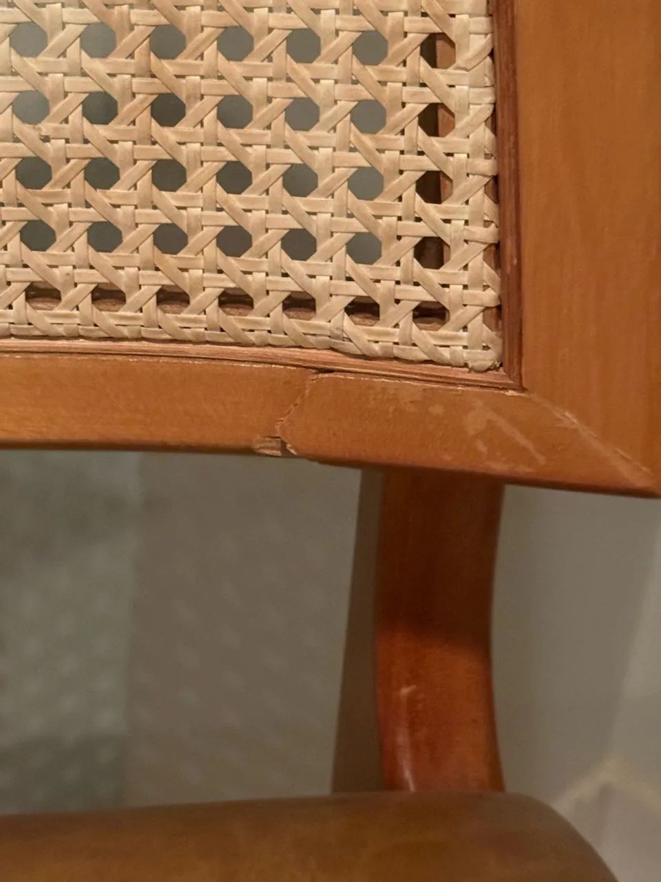 Mesa alta com 2 banquetas 