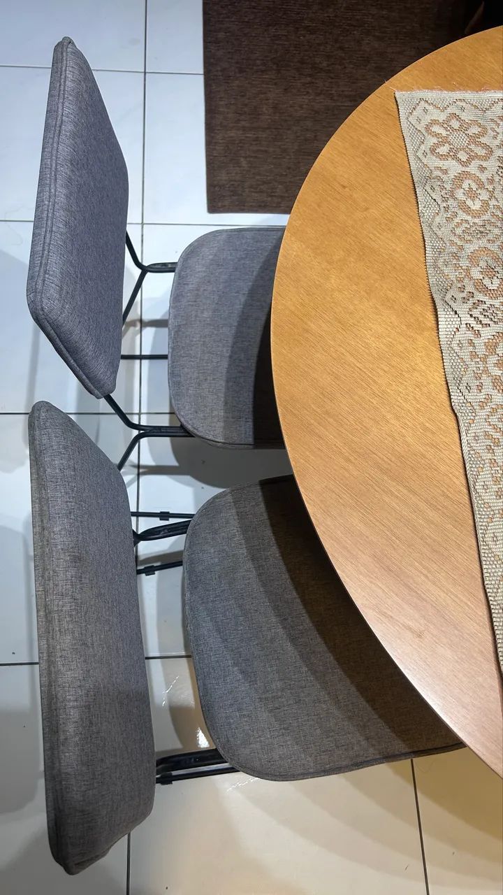 Mesa de Jantar e Cadeiras  - Foto 3