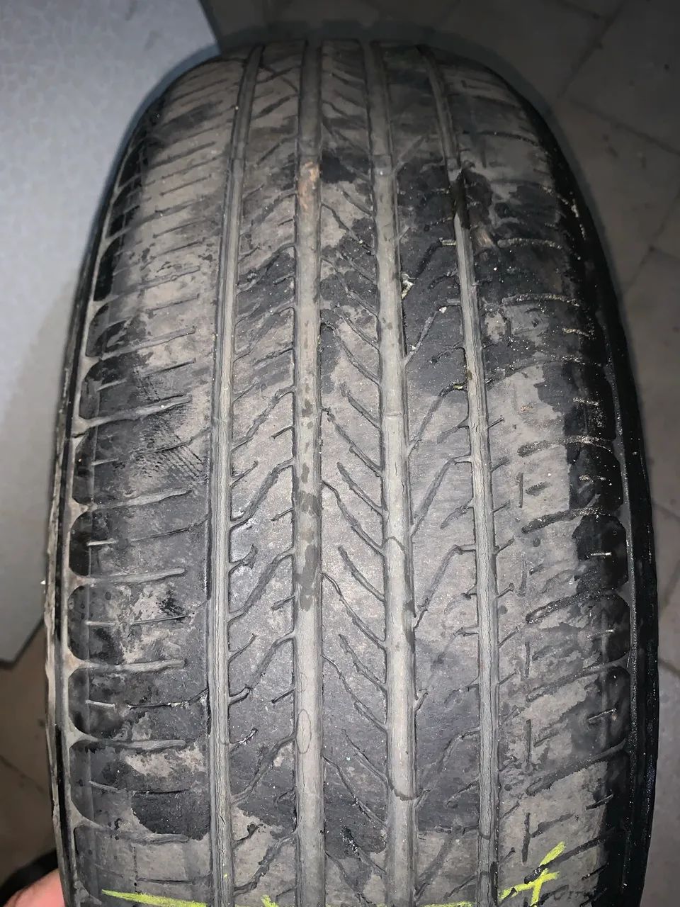 Pneu 185/65/15 - Foto 3