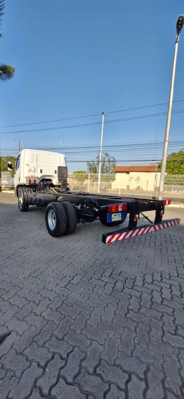Mb accelo 815 no chassi ano 2022 - Foto 3