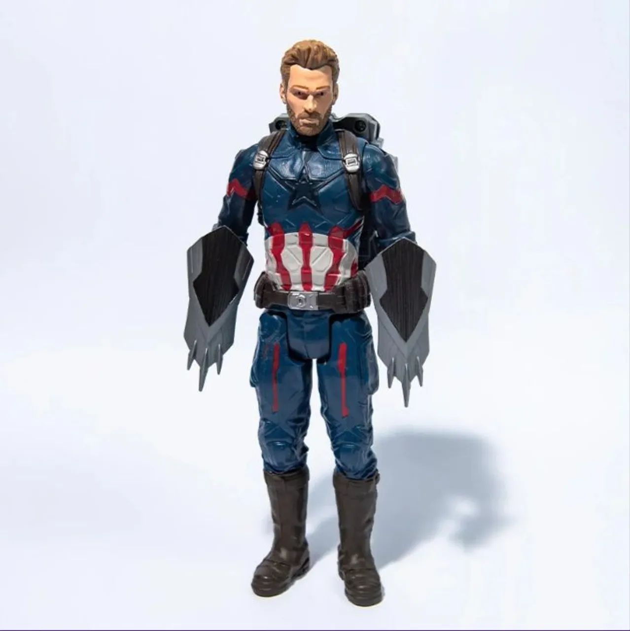 Boneco Capitão América com Aparelho Power FX da Hasbro - Foto 2