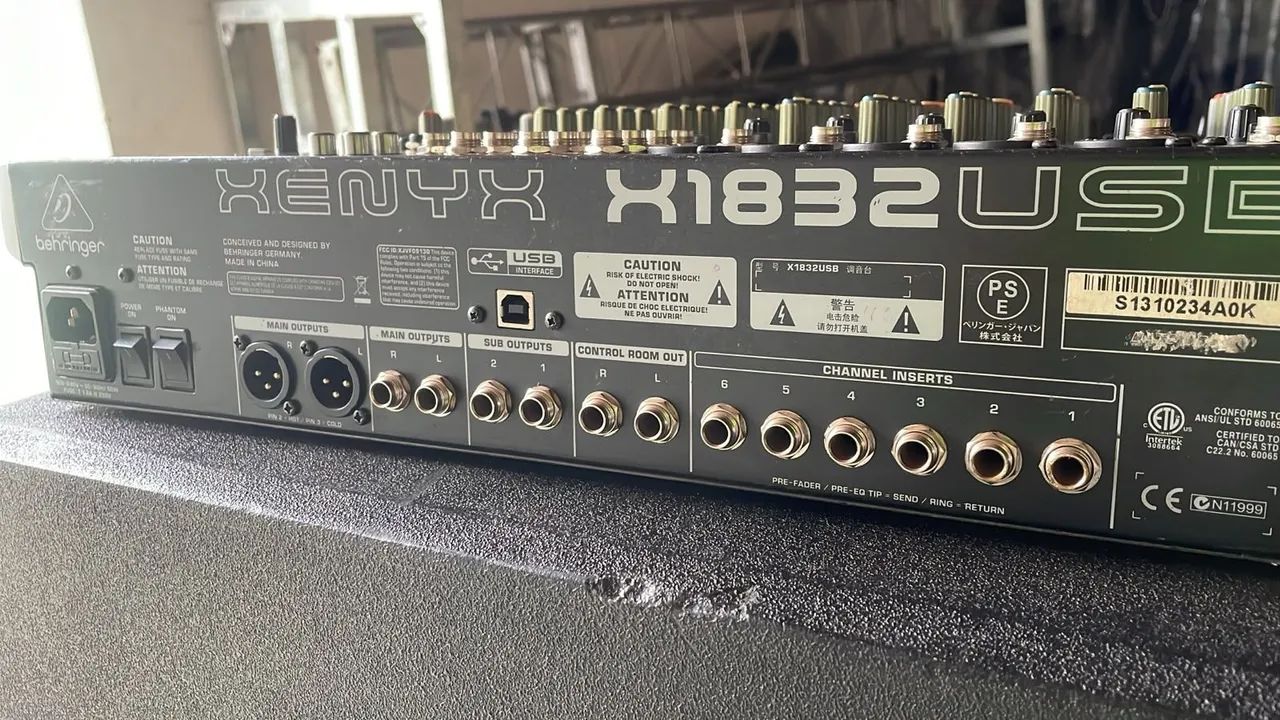 Mesa de Som Behringer XENYX X1832USB - Foto 5