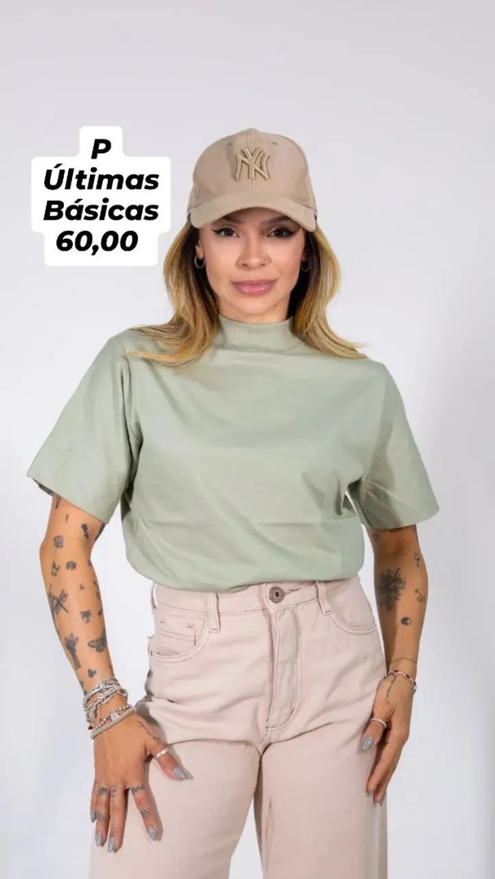 T-shirt básica gola alta - Foto 5