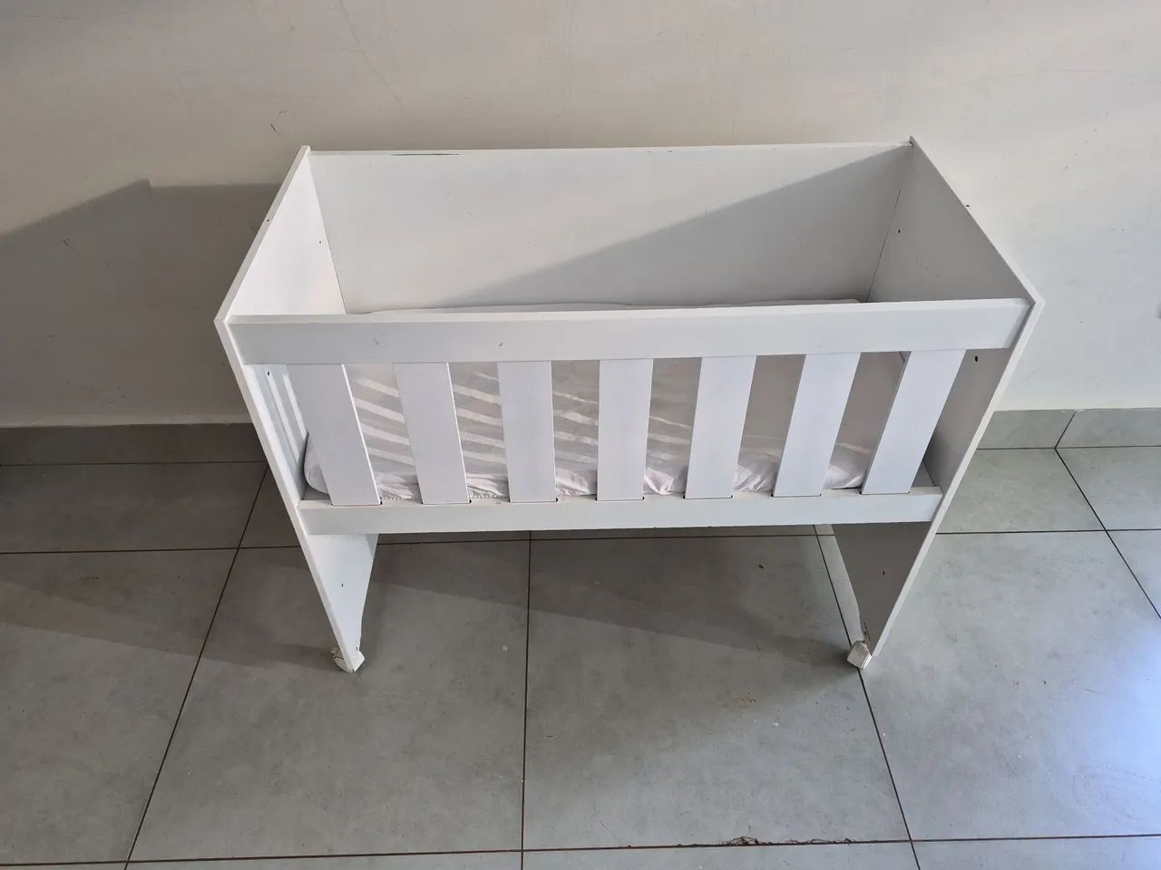 Vendo Mini berço 100,00