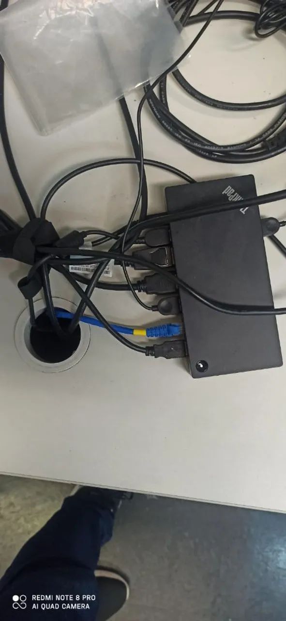 Thinkpad Thunderbolt 4 Workstation Dock Preto/vermelho - Foto 4
