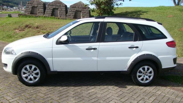 Fiat Palio Weekend 2015 Treking 1.6 completa - Foto 12