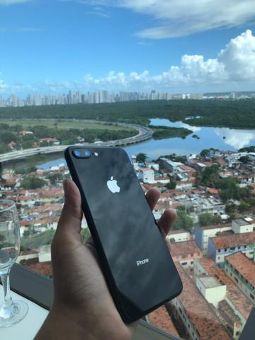 Apple iPhone 8 Plus de 64GB em ótimo estado. Somos loja !!
