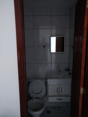 Alugo apartamento de frente com varanda - Foto 16