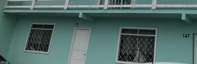 Alugo casa reformada , com portão , e relógio de luz individual jarivatuba