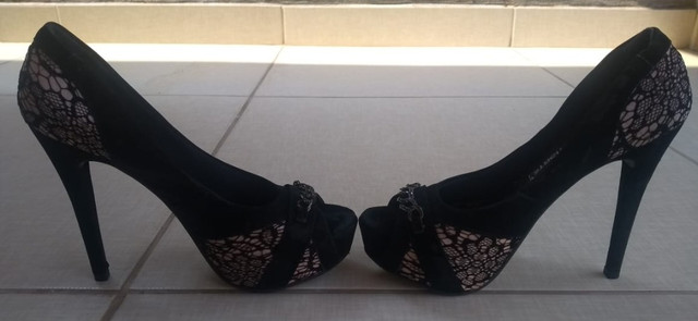 peep toe via marte meia pata