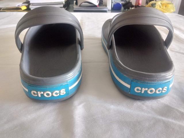 Sandália Crocs Crocband Original - Com Nf Semi Novo - Foto 3