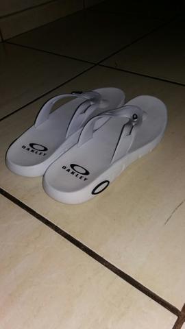 Chinelo oakley - Foto 3