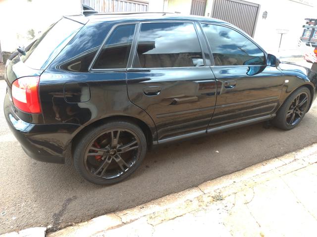 Audi 1.8 turbo, aceito troca por titan até 4 mil.