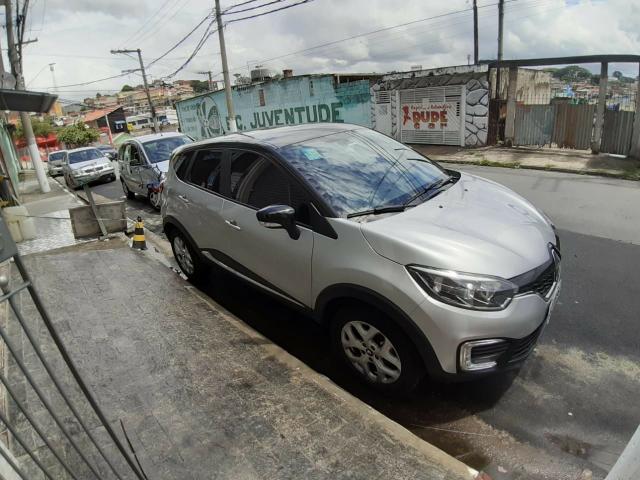 Renault Captur 2018 com baixa quilometragem - Foto 4
