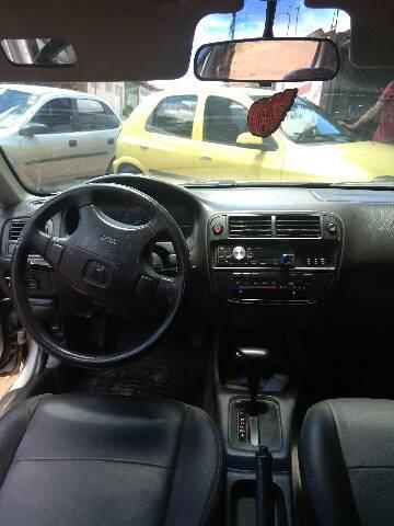 Honda Civic em perfeito estado - Foto 6