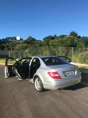 Mercedes-Benz C 180 1.8 CGI Classic 16V Turbo Gasolina 4P Aut. - 2011/2012 - Foto 6