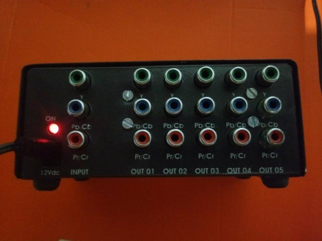 Chaveador Trendnet Kvm 205k + Distribuidor de video componentes - Foto 3