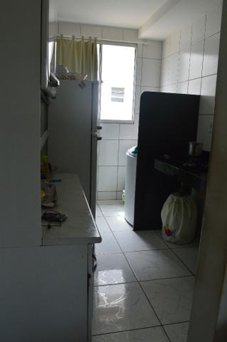 Apartamento com 2 quartos, garagem coberta demarcada e mais - Foto 5