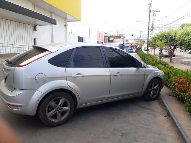 Focus 2.0 automático 15,000 troco por ágio