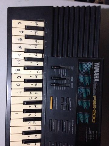 Teclado Yamaha PSS-280 - Foto 4
