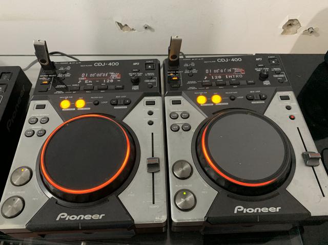 Par de CDJ 400 Pioneer