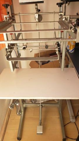 Serigrafia Máquina de Impressão Cilíndrica, pronta para começar já com os materiais