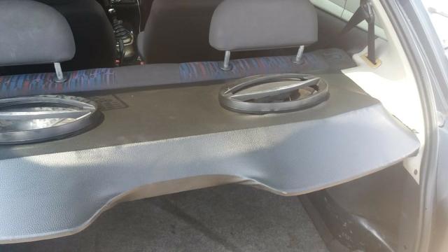 Vendo celta Preto `` aceito trocar por carro ou moto de menor valor´´ - Foto 3
