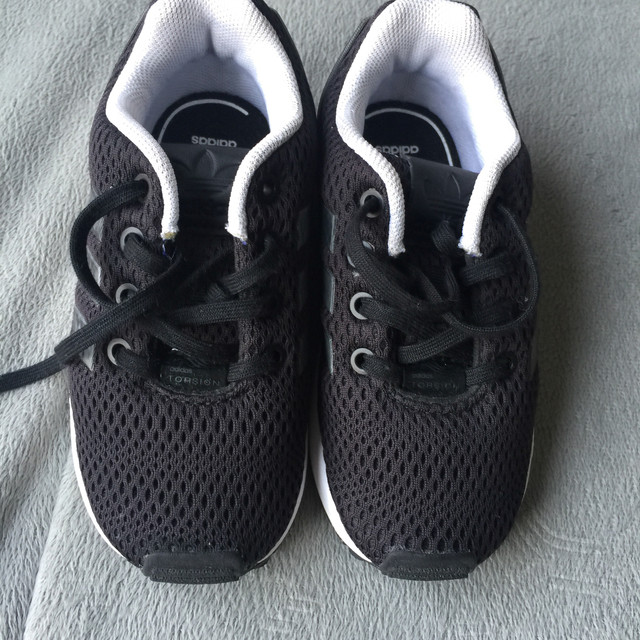 tenis adidas infantil 24