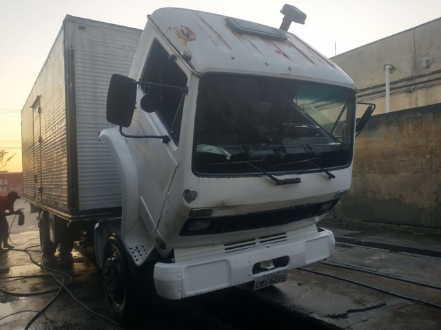 CAMINHÃO VOLKSWAGEN 11.140 ANO 89