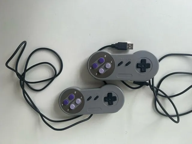 Pacote com 2 controles USB para Super Nintendo, Joypad para jogos retrô  Famicom SNES para Windows, PC, Mac, Linux, Android Raspberry Pi