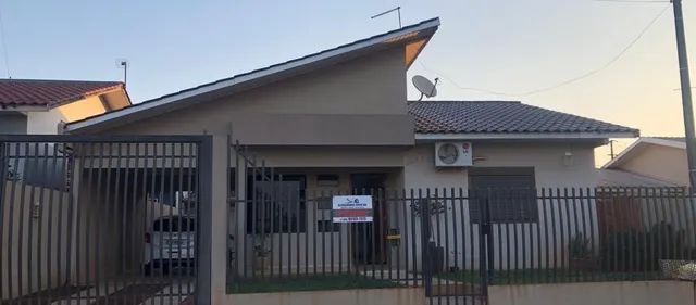 Casa com edícula e 3 quartos