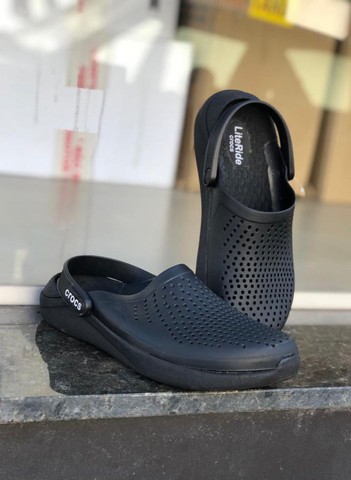 Sandália crocs fábrica de calçados no atacado - Objetos de decoração -  Parque Santa Rosa, Fortaleza 1166137929 | OLX