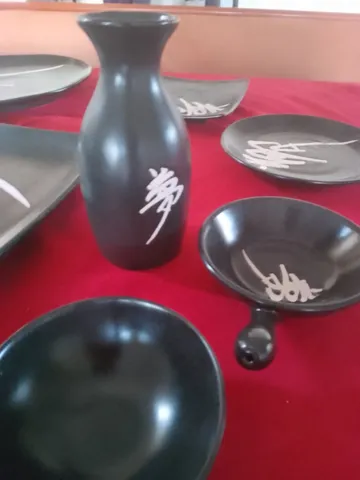 JOGO PARA COMIDA JAPONESA. BY KENZO TAKADA. COMPOSTO 1