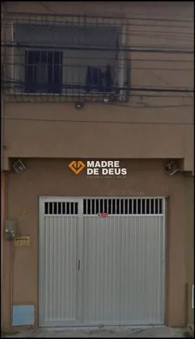 Excelente Casa Duplex , em via pública, no alto da balança disponível a venda