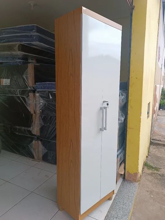 Multiusos novos com tranca 