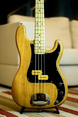 Contrabaixo Fender Precision Bass 1978