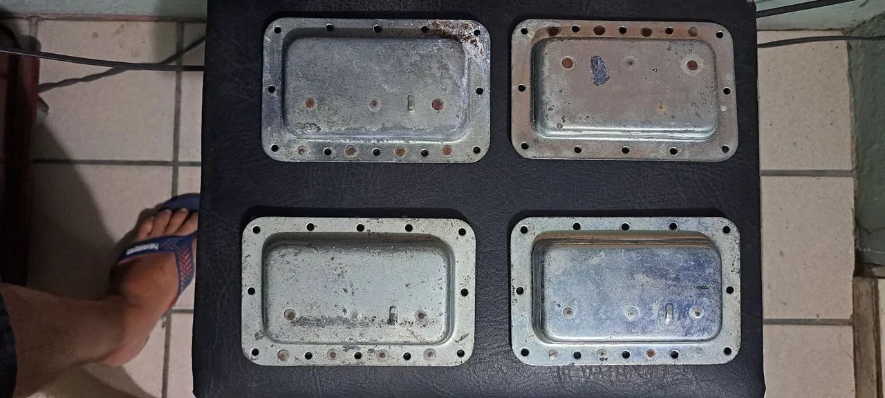 4 alças externa retrátil pra case e caixa de som  - Foto 2