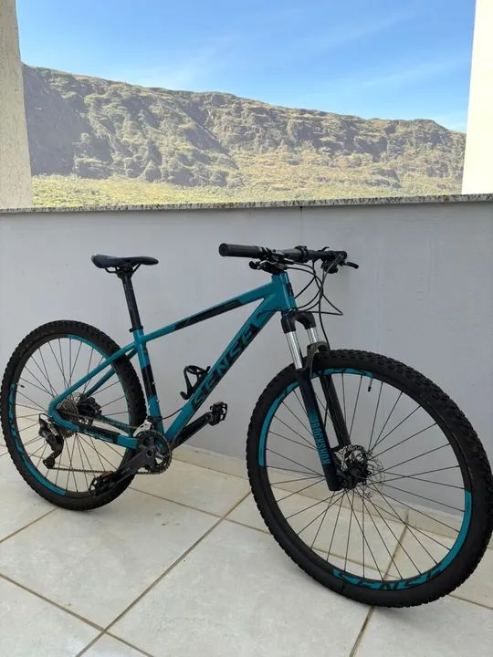 Bicicleta Sense Rock Evo 2023 Shimano Deore 2x10 Velocidades