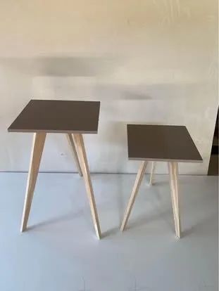 Conjunto de Mesas cor capuccino 