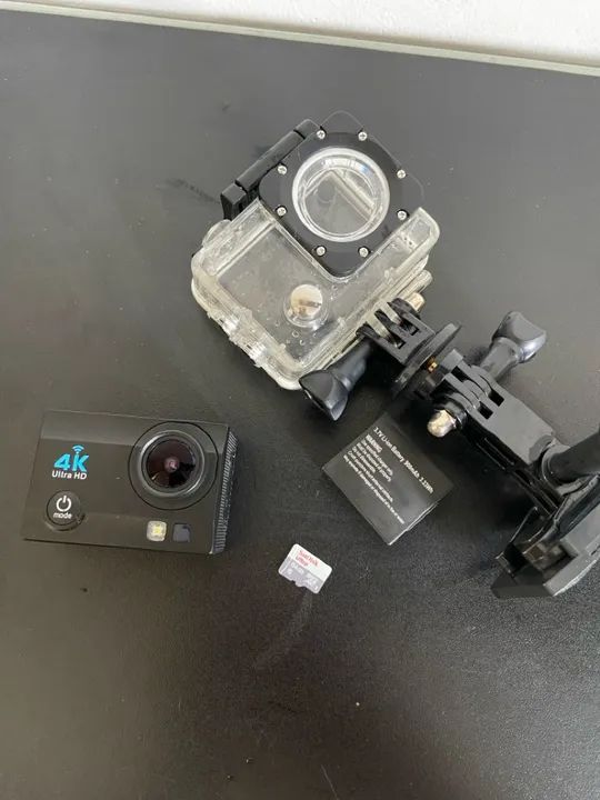 Câmera de Ação 4K Ultra HD - PRECISA TROCAR A BATERIA