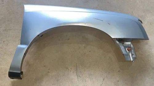 Paralama Direito C/detalhe S10 2.8 06/11 - Foto 4