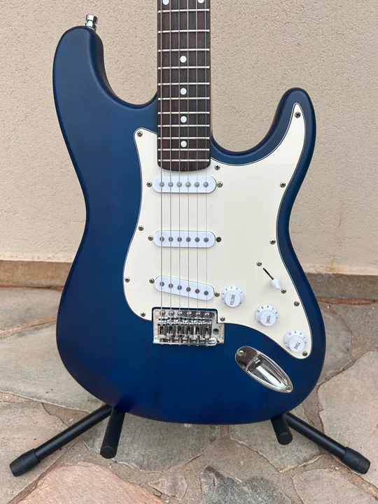 Guitarra Condor Stratocaster (RX-20s)