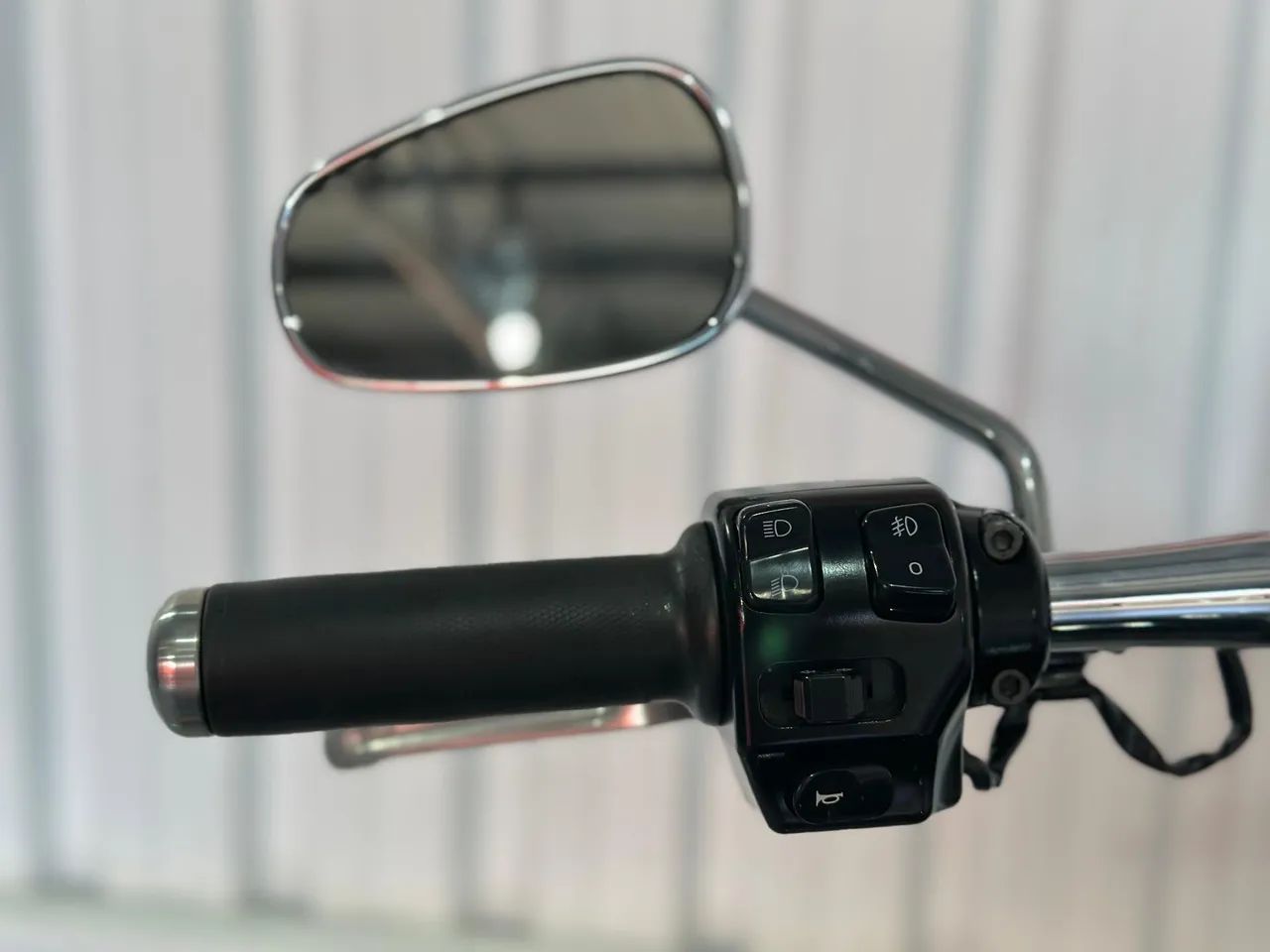 THUNDERBIRD 1700 COMMANDER ABS PRETA 2015/2015 - Foto 4