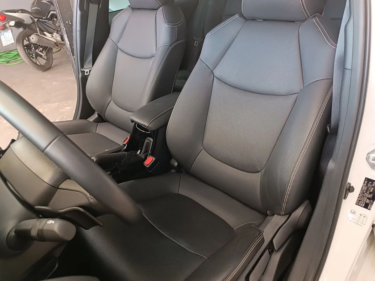 Toyota Corolla  XEI 2.0 FLEX Camb CVT AUT 10 marchas Branco Perol  2024   - Foto 12