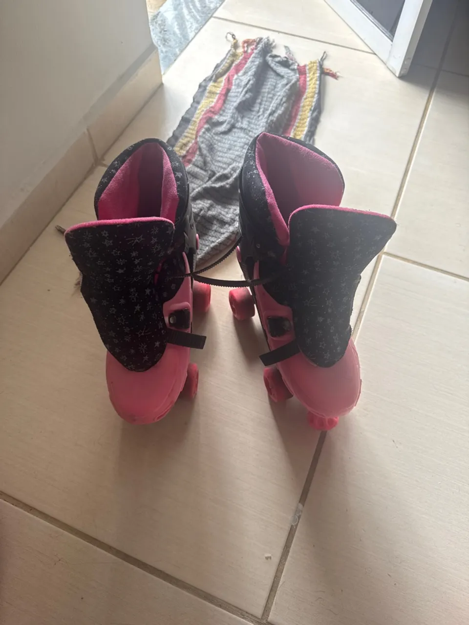 Patins bem conservado, usado poucas vezes