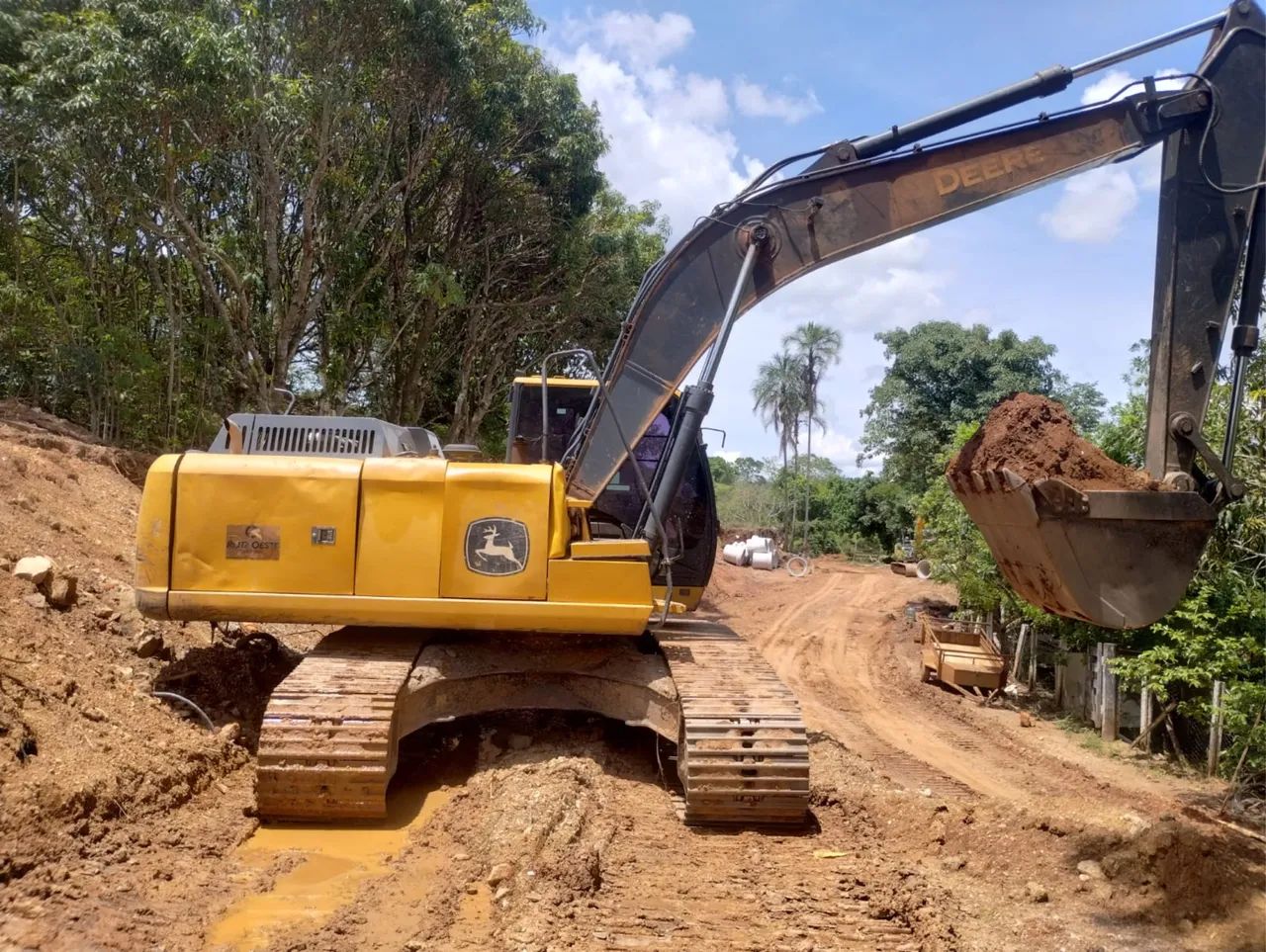 Escavadeira John Deere 210 G 2021