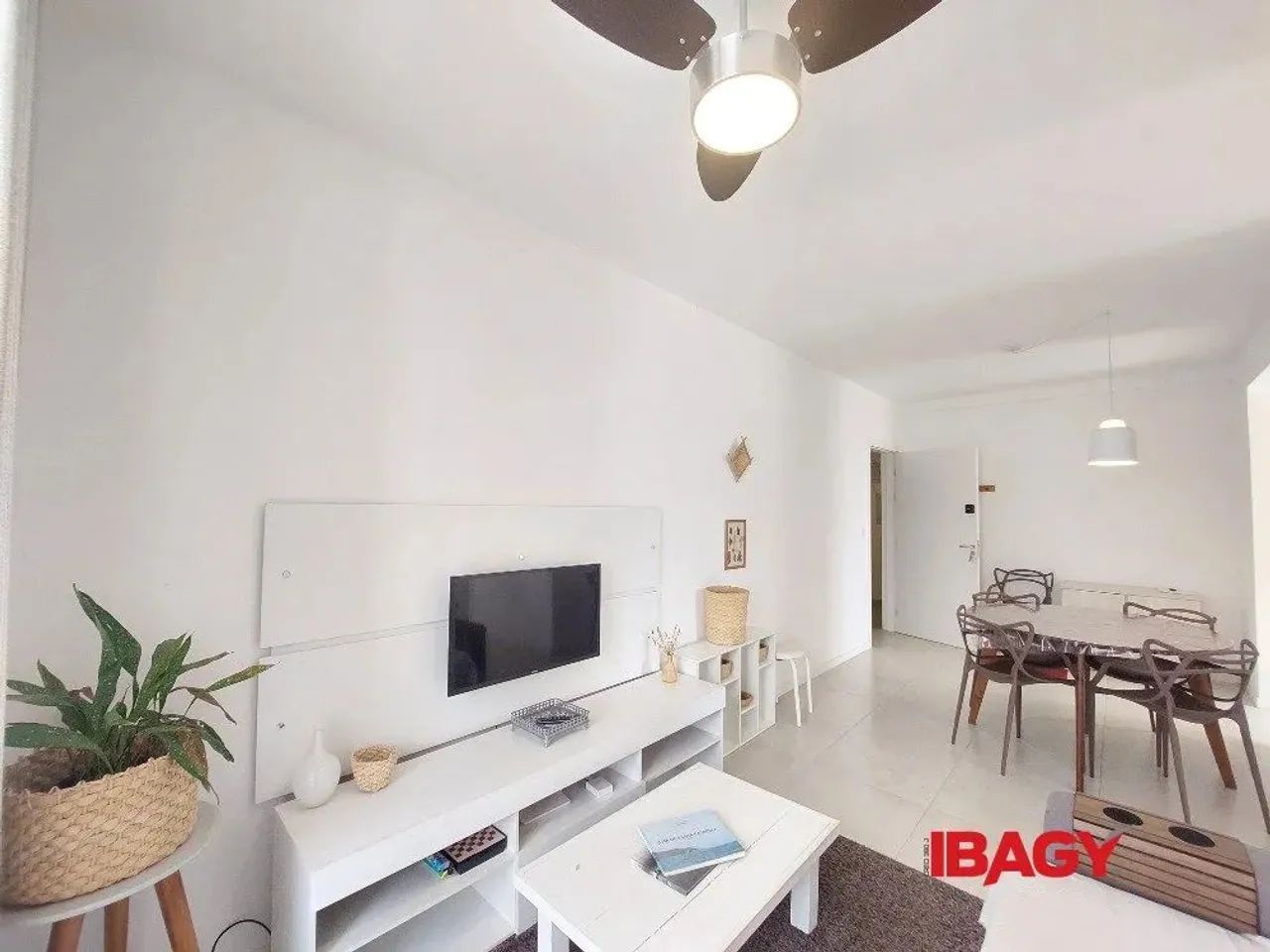 Excelente Apartamento 3 dormitório(s) em Campeche - Florianópolis - Foto 2