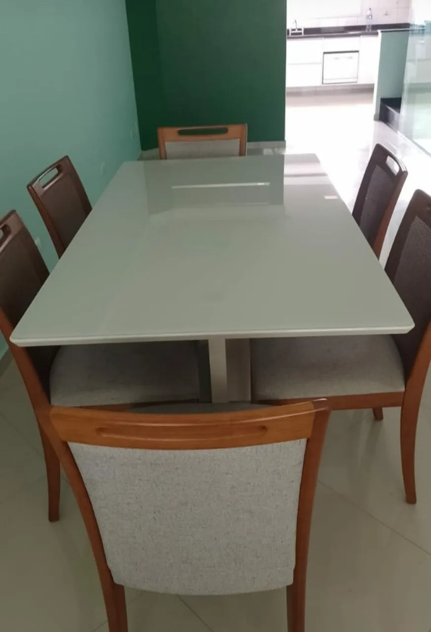 Mesa de Jantar (sem cadeiras)