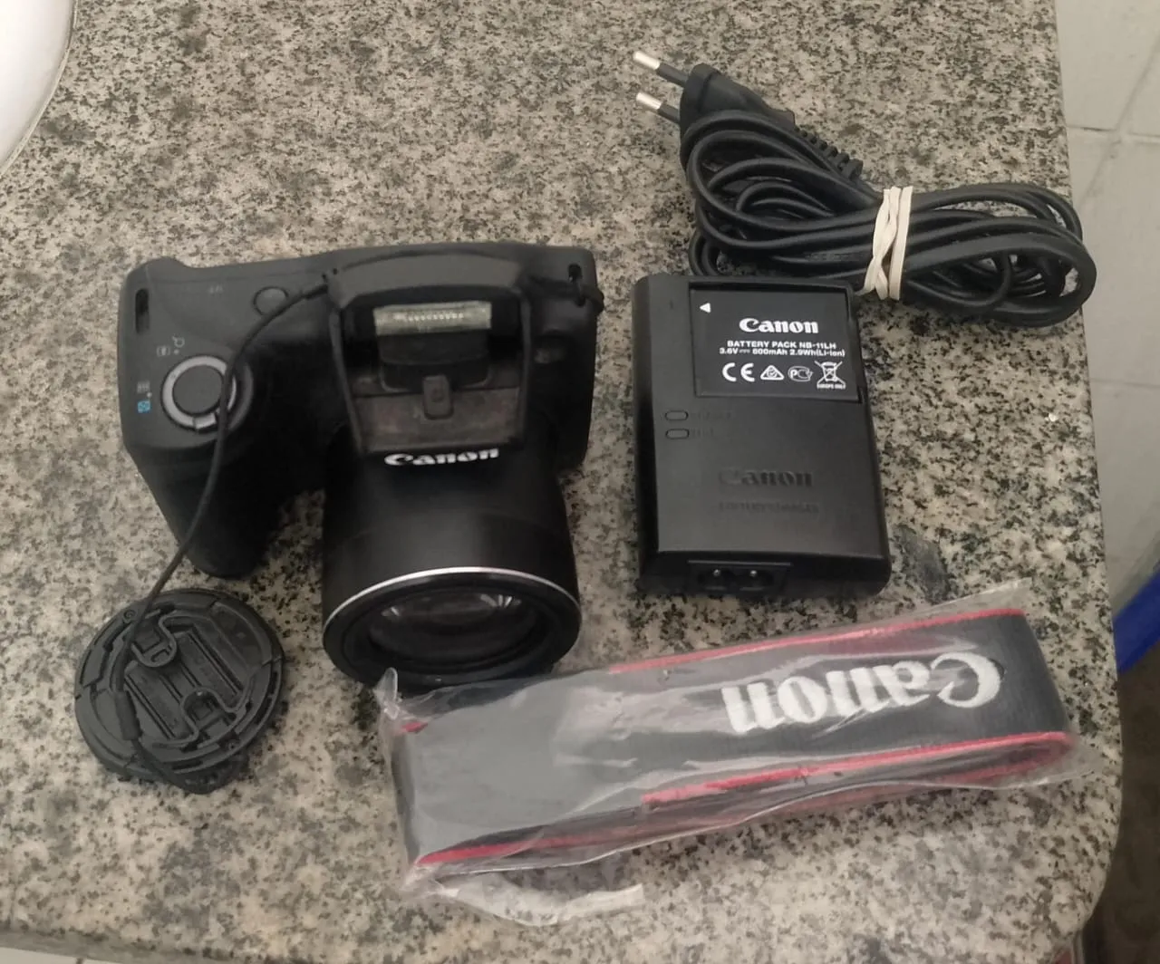 Câmera fotográfica Canon