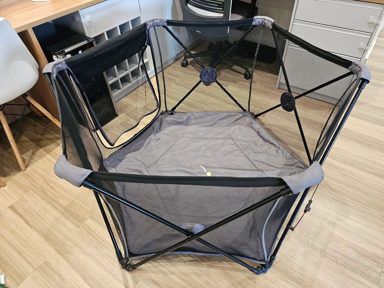 Cercado My Place Safety 1st - Amplo, Seguro e Semi-novo